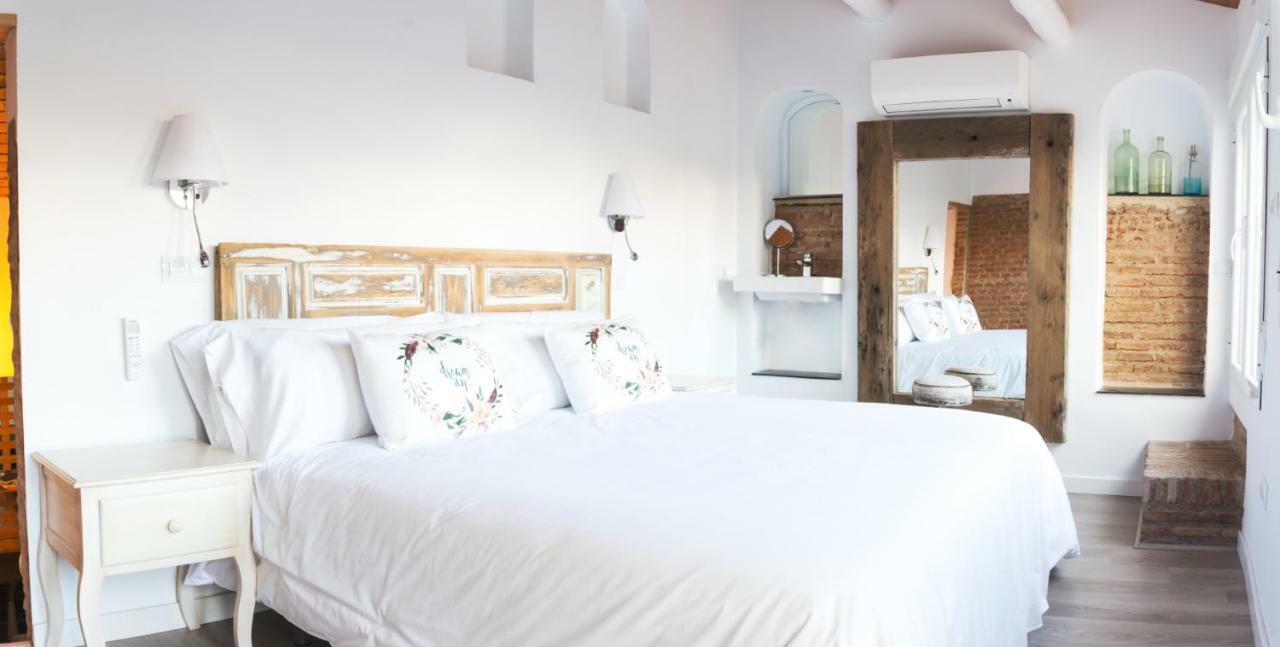 Pintores Rooms Apartamentos Turisticos Caceres Bagian luar foto